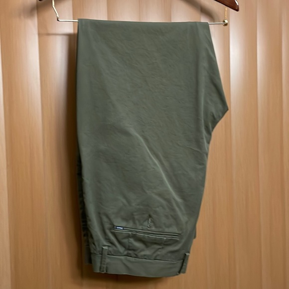 Ultra soft cotton stretch fabric chino in size 36x30 in defender green. - Picture 1 of 4
